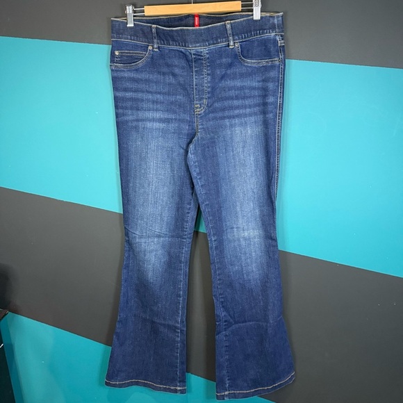 SPANX Blue Denim with Red Label - Picture 3 of 15